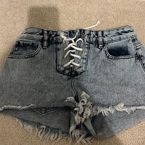 Pacsun high rise denim lace up shorts size 25